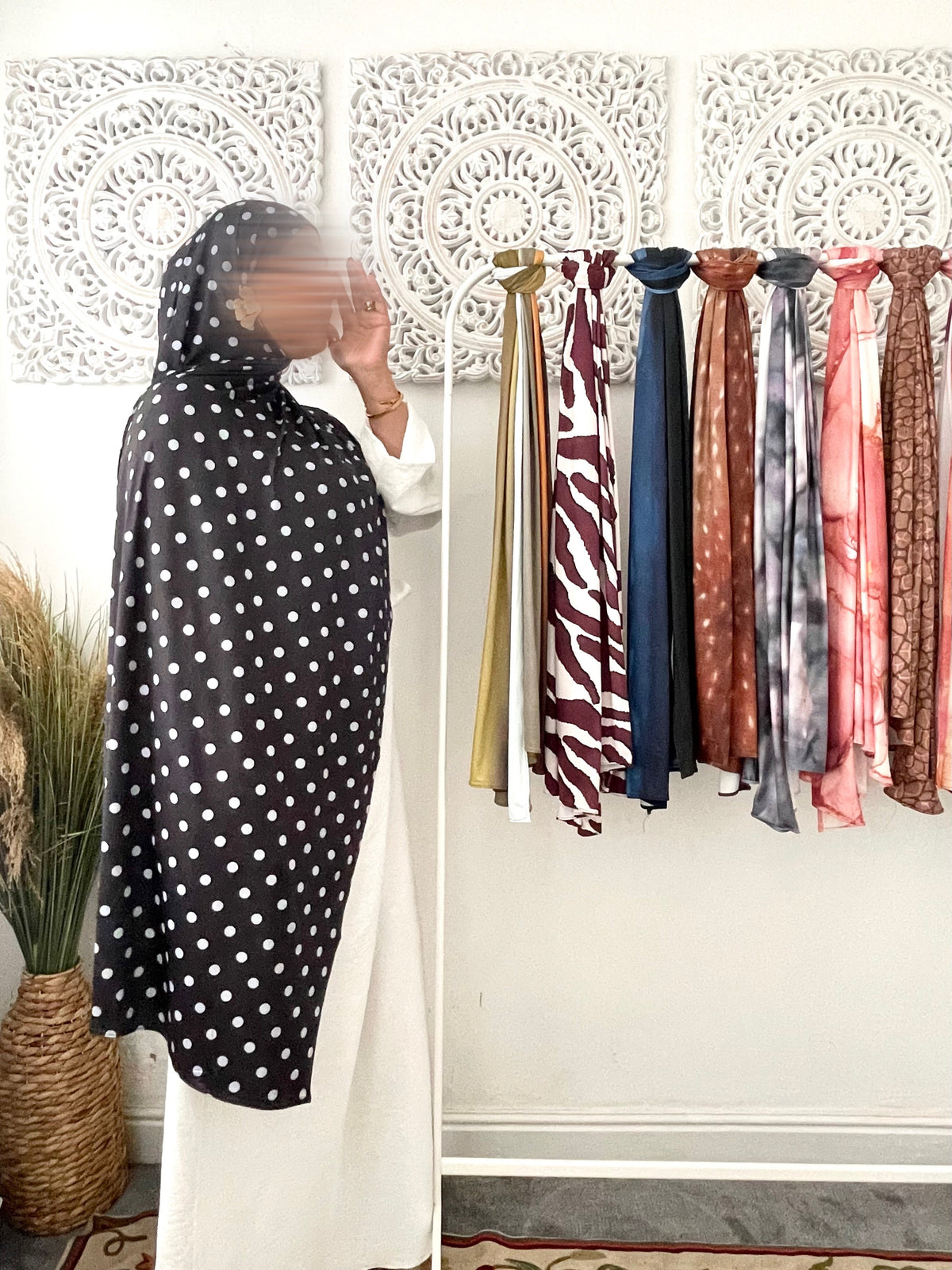 Built in 1pc Fatimah nida prayer plain light weight abaya set - one size