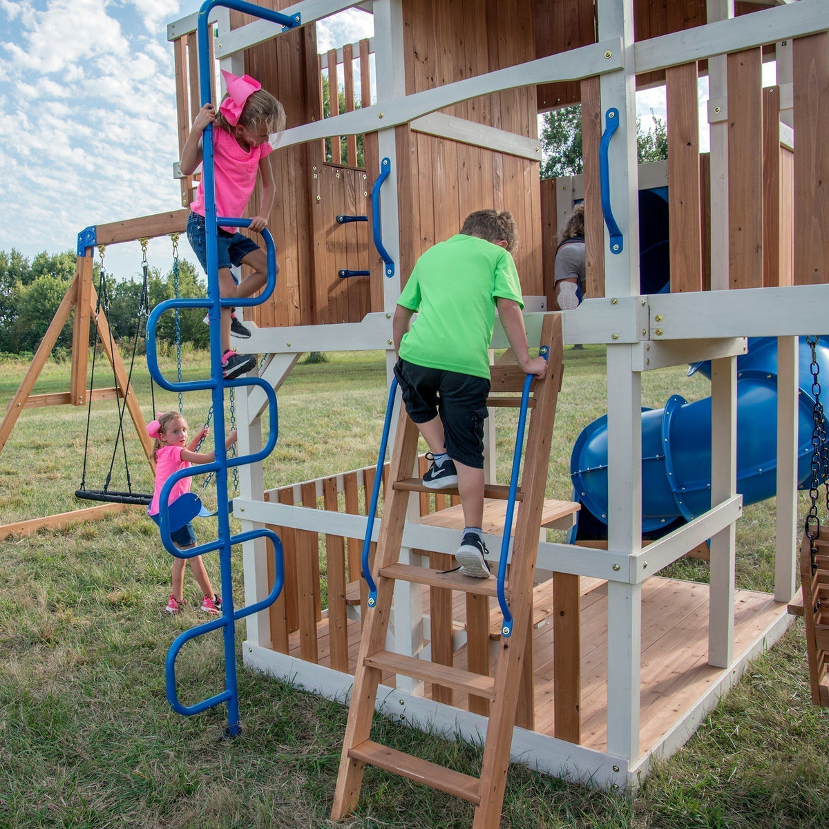 Skyline Retreat Wooden Swing Set